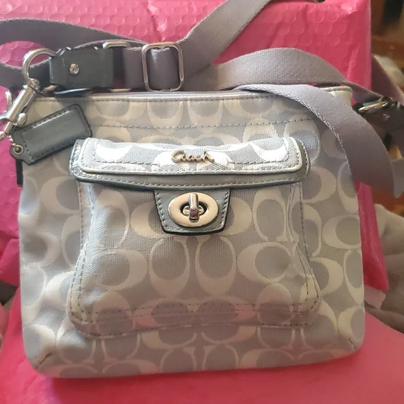 *Coach Crossbody Bag Blue